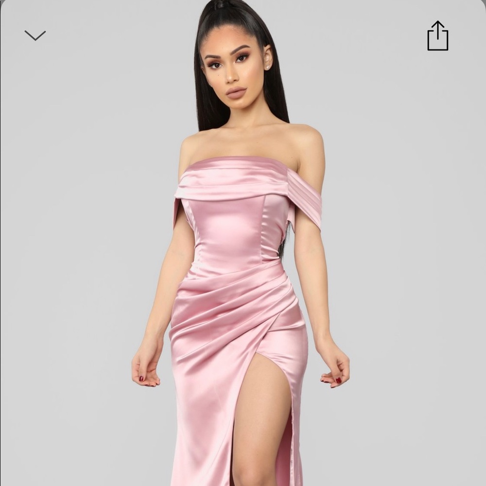 ✨NEW✨Blush Pink Satin Off the Shoulder Dress